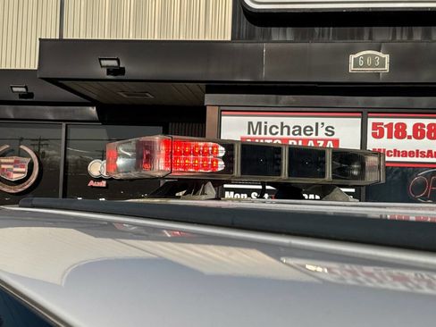 Used 2005 Ford Excursion XLT image 35