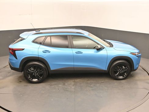 Used 2025 Chevrolet Trax ACTIV FWD image 37
