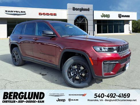 New 2026 Jeep Grand Cherokee Altitude image 1