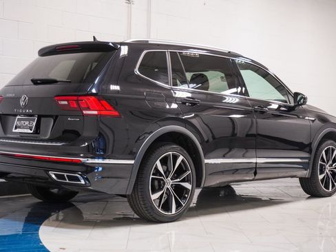 Used 2022 Volkswagen Tiguan SEL R-Line AWD/4WD image 31