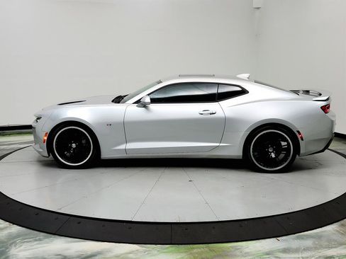 Used 2016 Chevrolet Camaro SS image 8