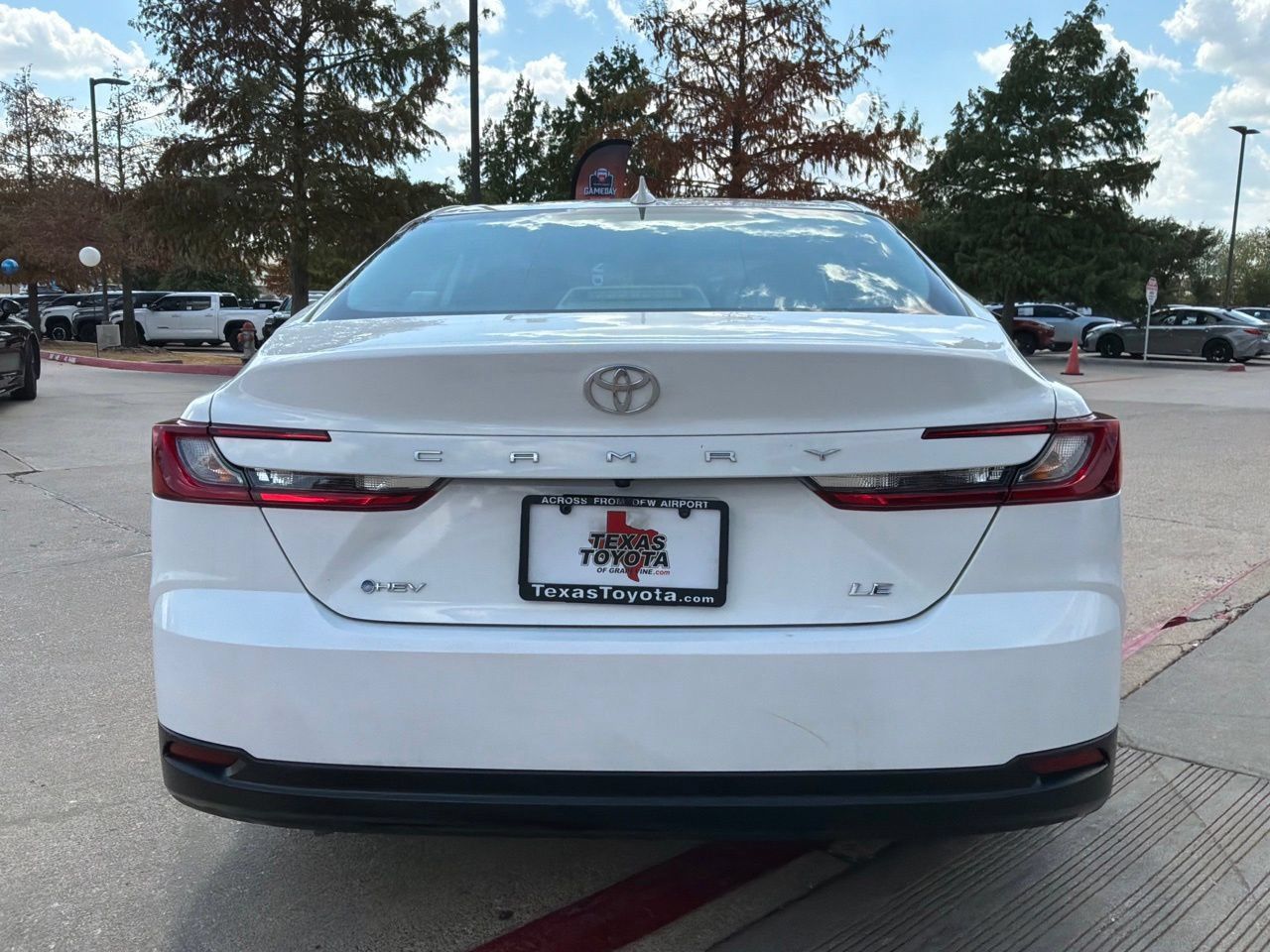 Used 2026 Toyota Camry LE FWD image 7