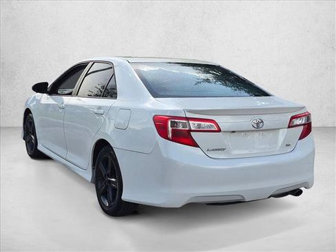 Used 2014 Toyota Camry SE FWD image 7