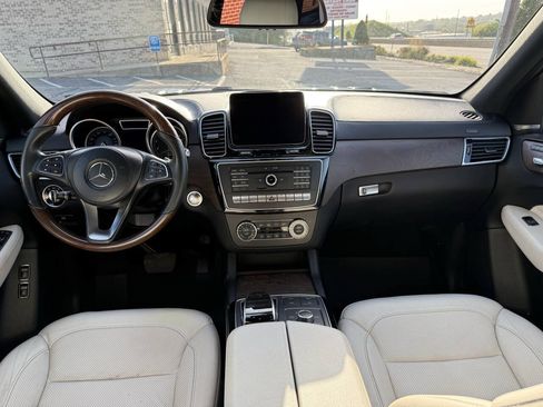 Used 2017 Mercedes-Benz GLS 450 4MATIC image 24