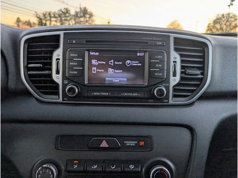 Used 2017 Kia Sportage LX image 21