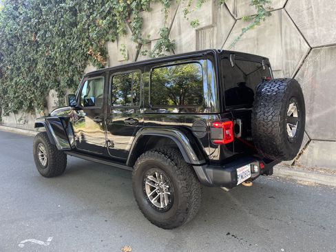 Used 2024 Jeep Wrangler Unlimited Rubicon 392 AWD/4WD image 6