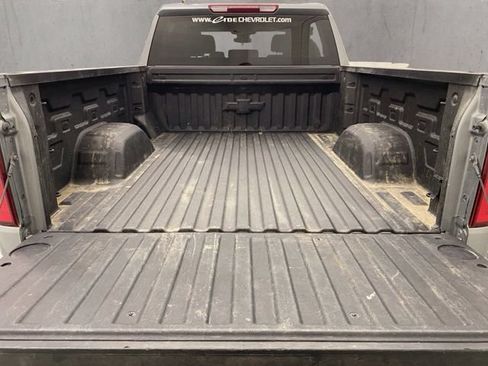 Used 2025 Chevrolet Silverado 1500 LT Trail Boss w/ LPO, Dark Essentials Package AWD/4WD image 22