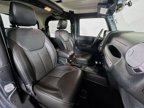 Used 2018 Jeep Wrangler Sport AWD/4WD image 27