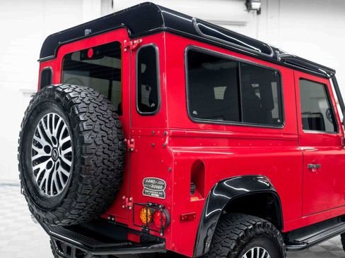 Used 1997 Land Rover Defender 90 AWD/4WD image 32