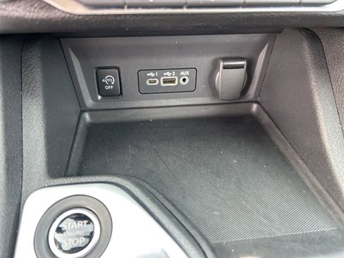 Used 2024 Nissan Sentra SV image 12