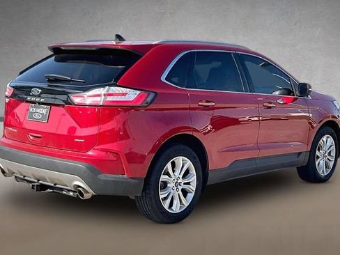 Used 2022 Ford Edge Titanium AWD/4WD image 2