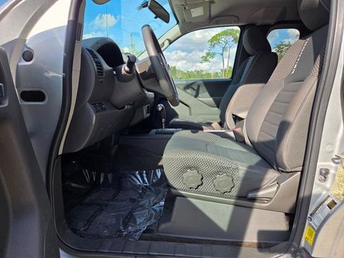 Used 2016 Nissan Frontier Desert Runner image 21