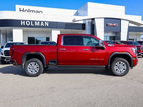 Used 2024 GMC Sierra 2500 Denali w/ Denali Reserve Package AWD/4WD image 2