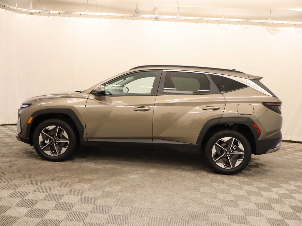 Used 2026 Hyundai Tucson SEL AWD/4WD image 2