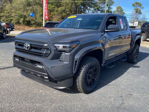New 2026 Toyota Tacoma SR5 image 2