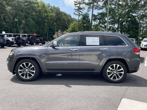 Used 2018 Jeep Grand Cherokee Overland AWD/4WD image 31