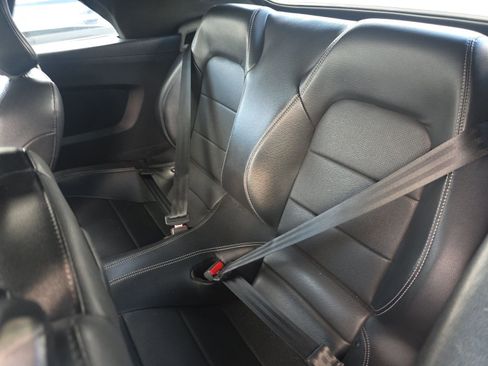 Used 2022 Ford Mustang Premium image 11