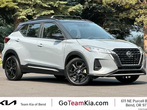 Used 2021 Nissan Kicks SR FWD image 1