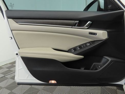 Certified 2021 Honda Accord Touring image 24