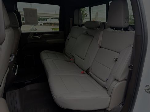 Used 2025 Chevrolet Silverado 2500 LTZ w/ LTZ Plus Package AWD/4WD image 22