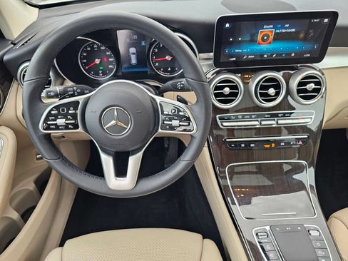 Used 2022 Mercedes-Benz GLC 300 image 18