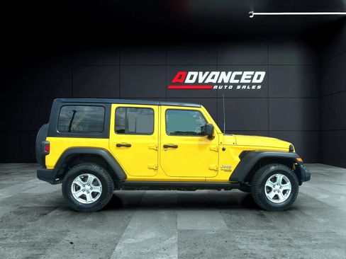 Used 2021 Jeep Wrangler Unlimited Sport AWD/4WD image 9