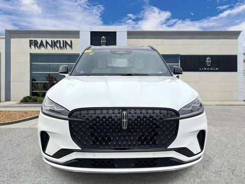 New 2026 Lincoln Aviator Black Label w/ Black Label Special Edition AWD/4WD image 2