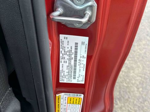 Used 2019 Ford Ranger XLT w/ Equipment Group 302A Luxury AWD/4WD image 18