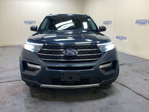 Used 2024 Ford Explorer XLT w/ Equipment Group 202A AWD/4WD image 8