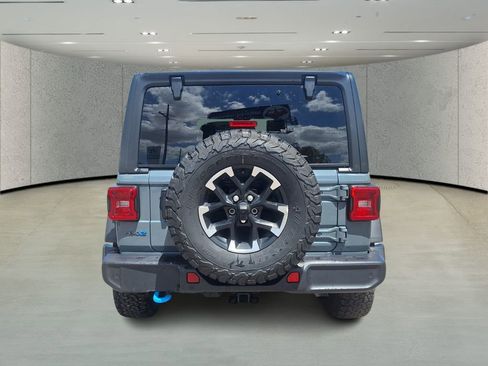 Used 2025 Jeep Wrangler Unlimited Rubicon 4xe w/ Safety Group AWD/4WD image 4
