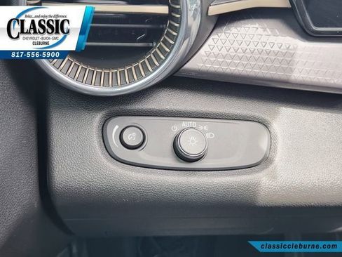 Used 2025 Chevrolet Trax ACTIV w/ Driver Confidence Package FWD image 24