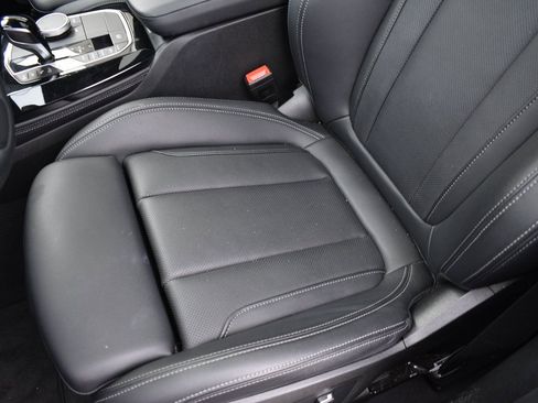 Used 2024 BMW X4 xDrive30i image 12