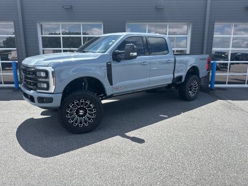 Used 2024 Ford F250 Lariat w/ Tremor Off-Road Package AWD/4WD image 1