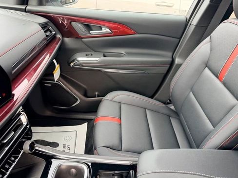 New 2026 Chevrolet Traverse RS image 16