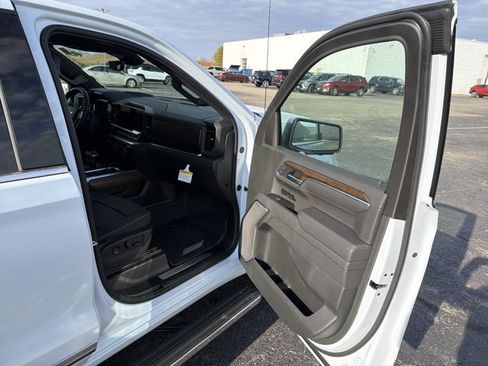 New 2026 Chevrolet Silverado 1500 High Country image 31