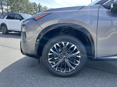 New 2026 Nissan Rogue Platinum image 12