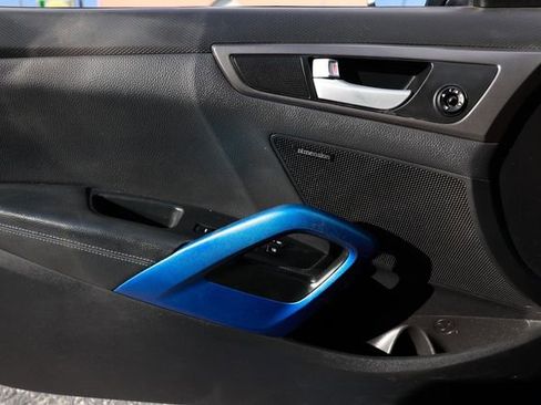 Used 2016 Hyundai Veloster Rally Edition image 38