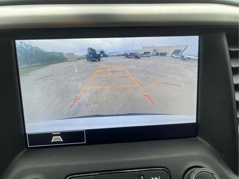 Used 2023 GMC Acadia SLT FWD image 22