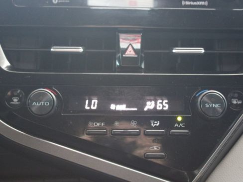 Used 2024 Toyota Camry LE FWD image 33