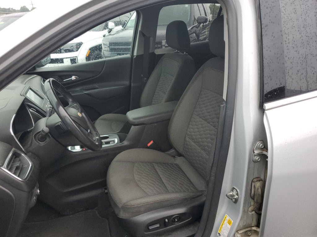 Used 2018 Chevrolet Equinox LT AWD/4WD image 9