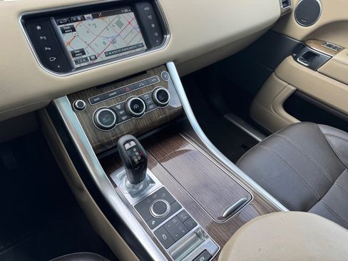 Used 2016 Land Rover Range Rover Sport HSE image 21