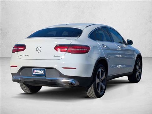 Used 2018 Mercedes-Benz GLC 300 4MATIC Coupe image 5