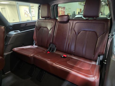 Used 2024 Ford Expedition Max Limited image 20