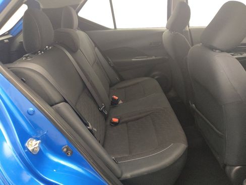 Used 2021 Nissan Kicks S image 19