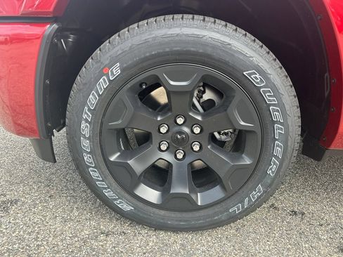 New 2026 RAM 1500 Big Horn AWD/4WD image 30