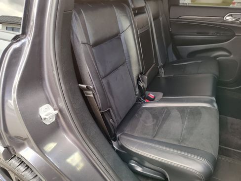 Used 2018 Jeep Grand Cherokee Altitude image 24