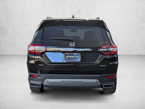 New 2026 Honda Pilot Elite image 8