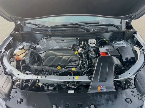 Used 2024 Chevrolet Trax RS image 29