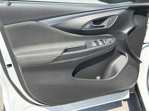 New 2026 Buick Envista Preferred image 16