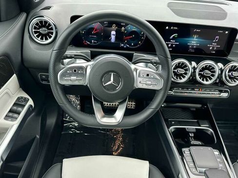 Certified 2023 Mercedes-Benz GLB 250 4MATIC image 18